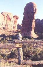 A picture named Rorschach_Arches-Arches_National_Park.jpg