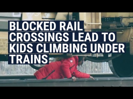Kids Have To Climb Over Parked Trains To Go To School - Vimarsana News