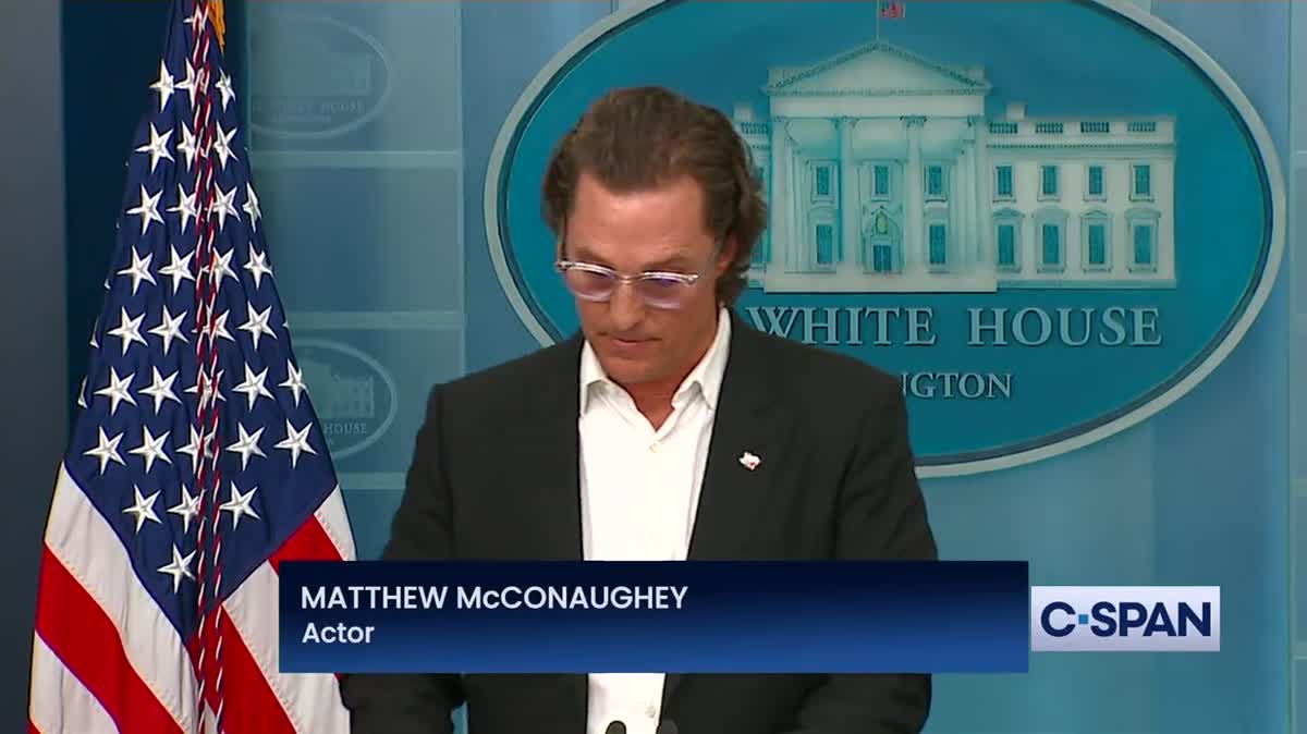 Reporter Shouts Out Rude Comment After Matthew McConaughey's Moving Speech - Vimarsana News
