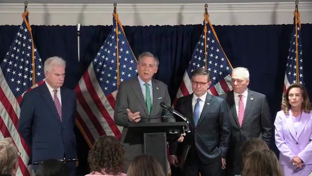 GOPer Awkwardly Praises Bill Trump Just Rage-Torched