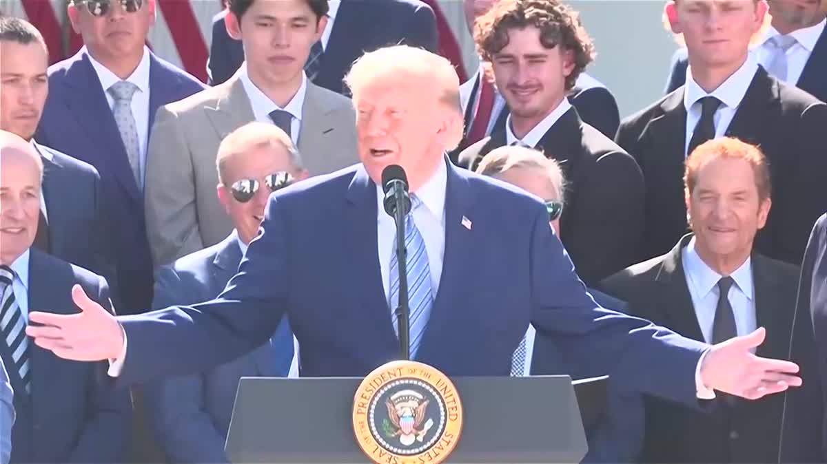 'What The Hell': Trump Has No Idea What He's Reading Off His Own Teleprompter