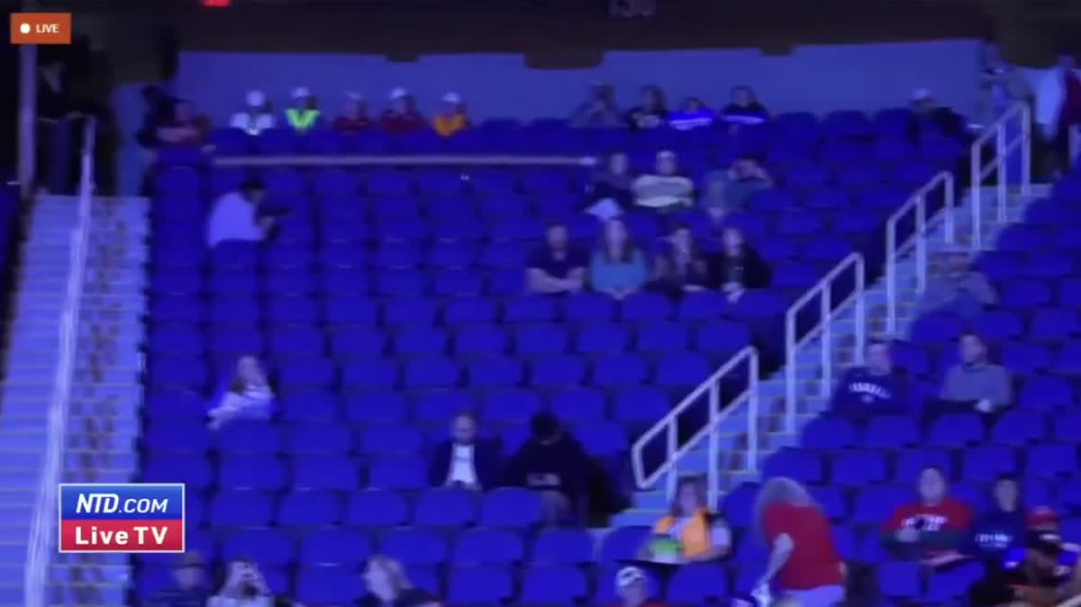 Trump’s ‘No Empty Seats’ Claim Gets Really Awkward When Camera Zooms Out