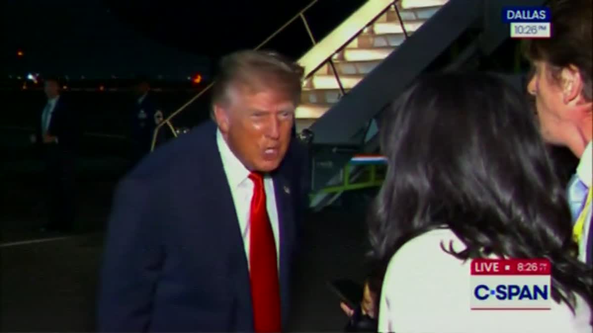 Donald Trump Physically LUNGES, Growls At Female Reporter
