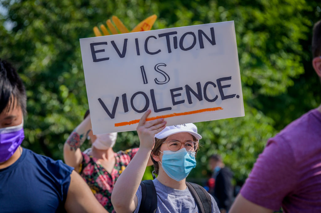 Trump Judge Rules COVID Eviction Moratorium Unconstitutional - Vimarsana News