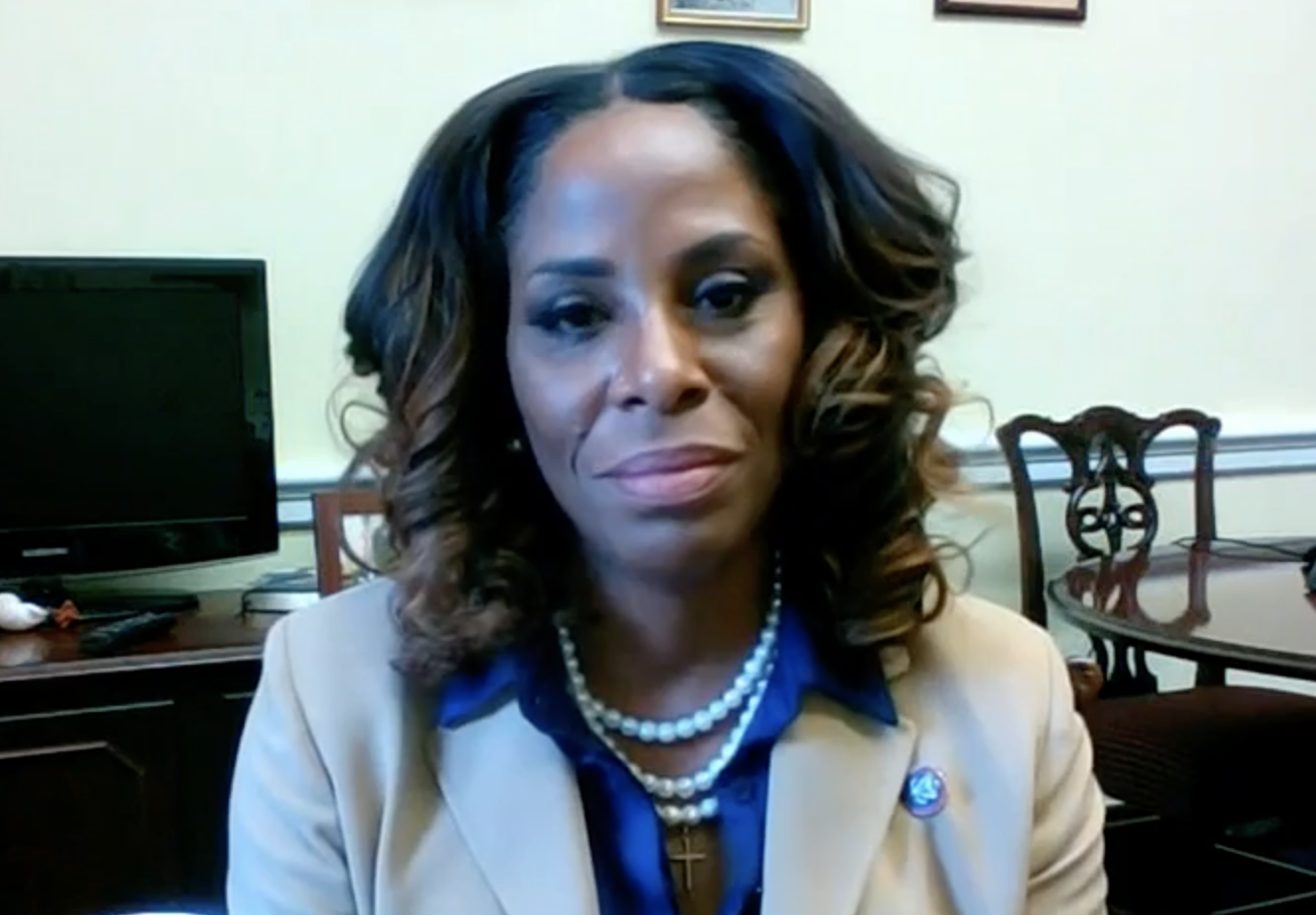 Stacey Plaskett Lays Blame Squarely At Feet Of GOP, McCarthy, And Pence - Vimarsana News