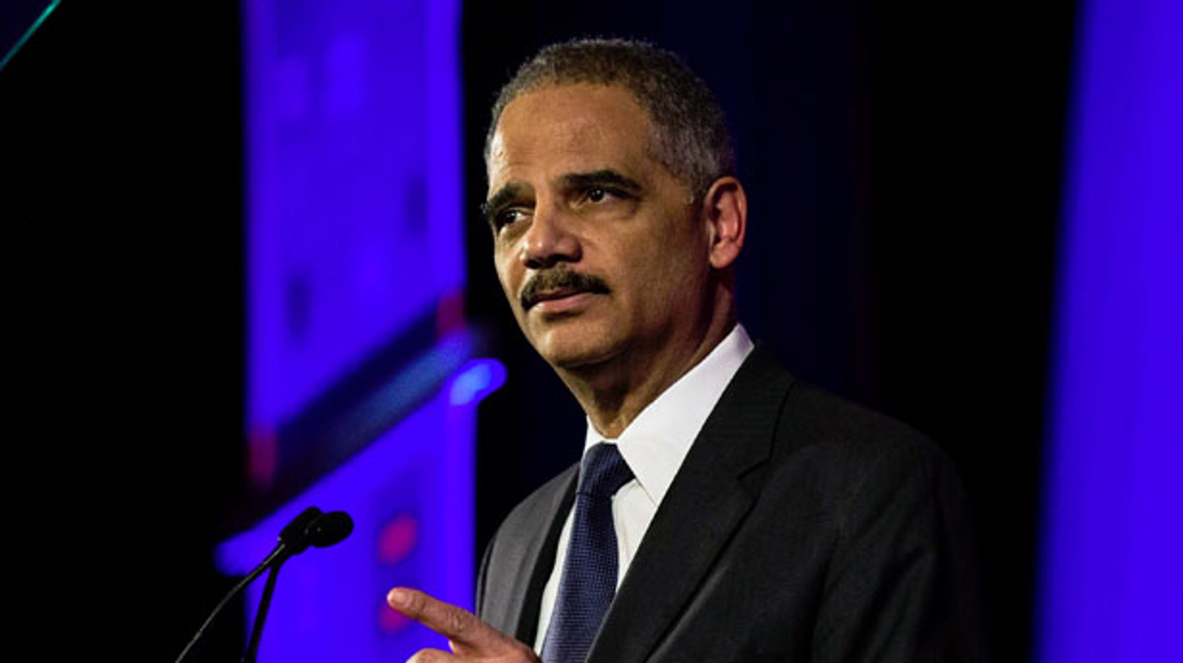 eric-holder-raises-alarm-of-apartheid-system-in-us-crooks-and-liars