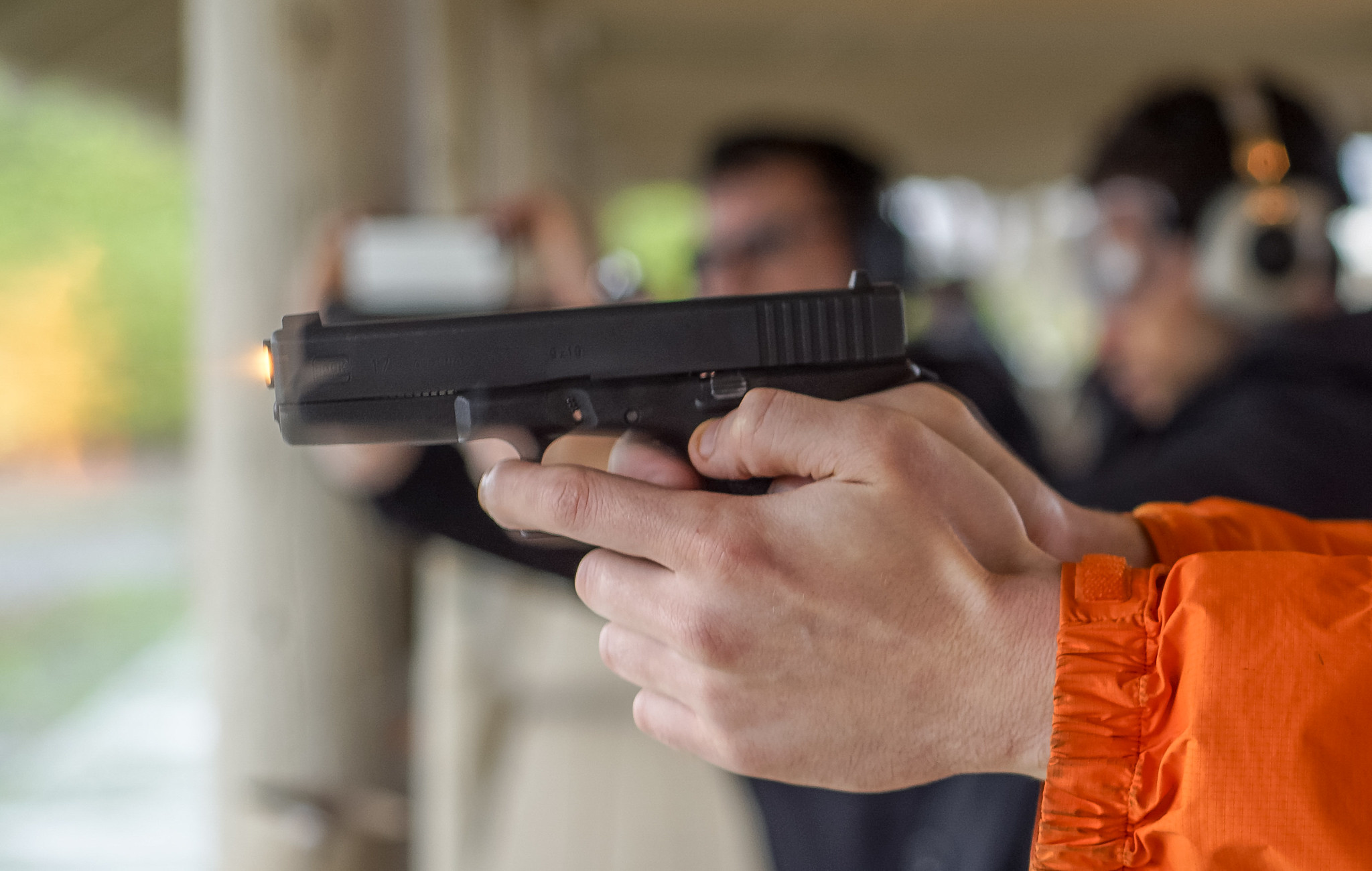 Police Shoot Armed Man After FBI Office Attack And Standoff - Vimarsana News