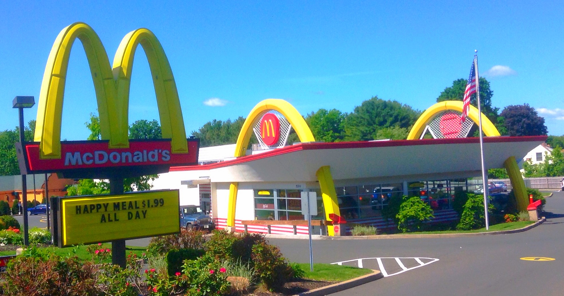 Gazillionaire McDonald's President Is Sick Of You Plebes Wanting A Raise - Vimarsana News