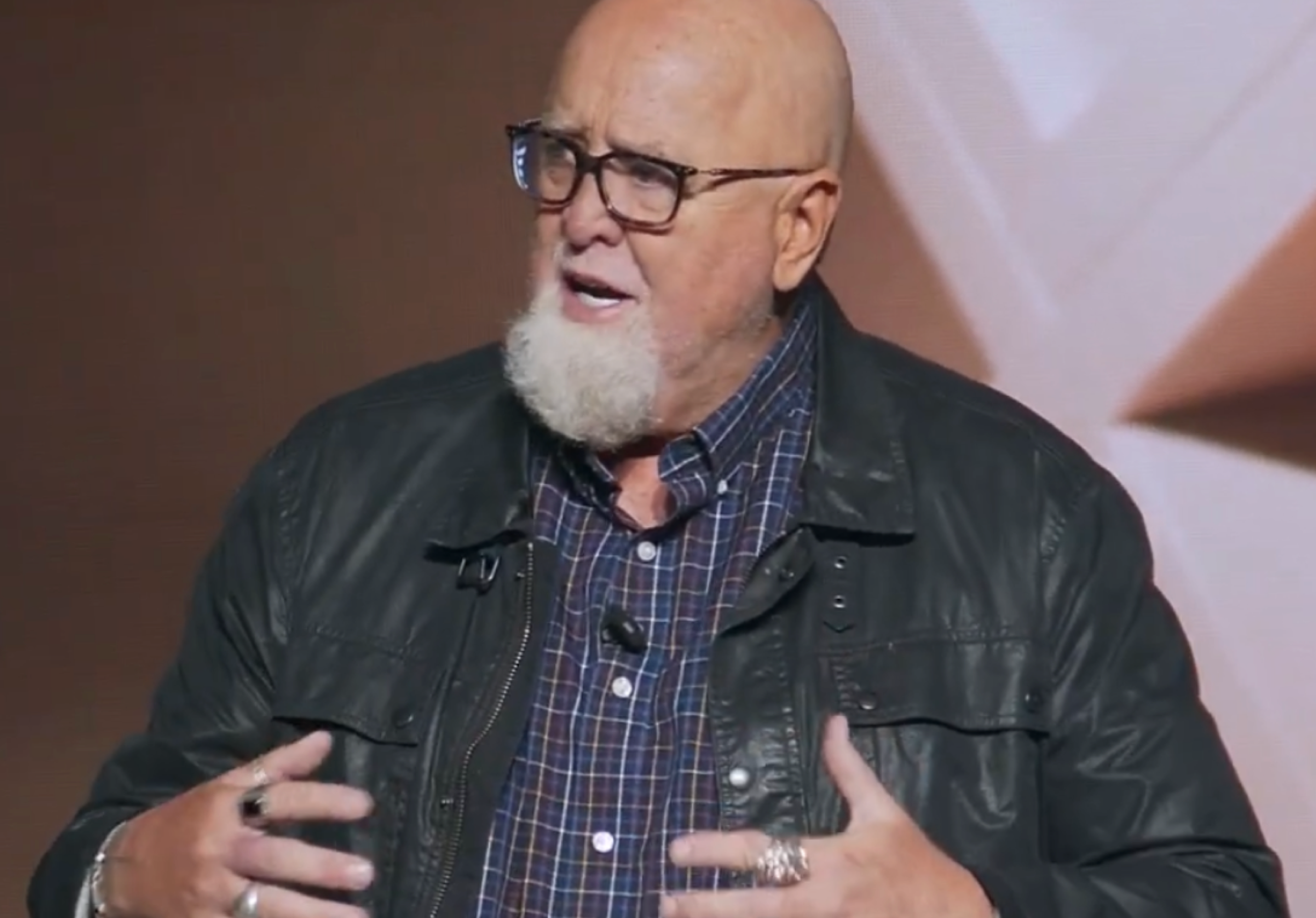 Disgraced Megachurch Pastor Charged With Attacking Woman - Vimarsana News