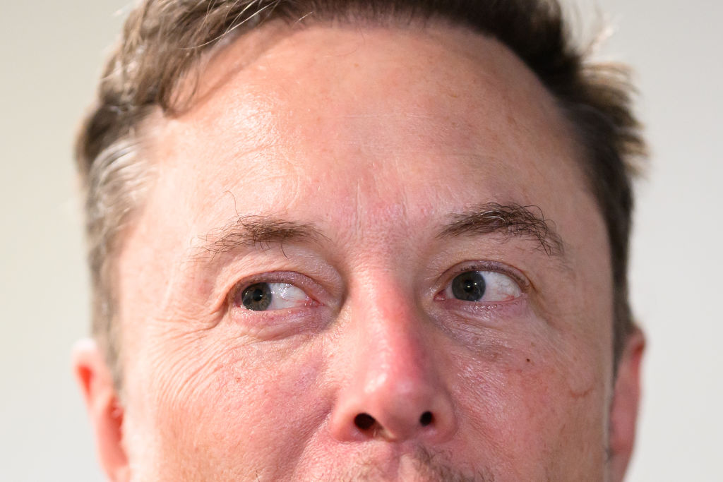 Ruh Roh! United Auto Workers Ready To Unionize Tesla - Vimarsana News