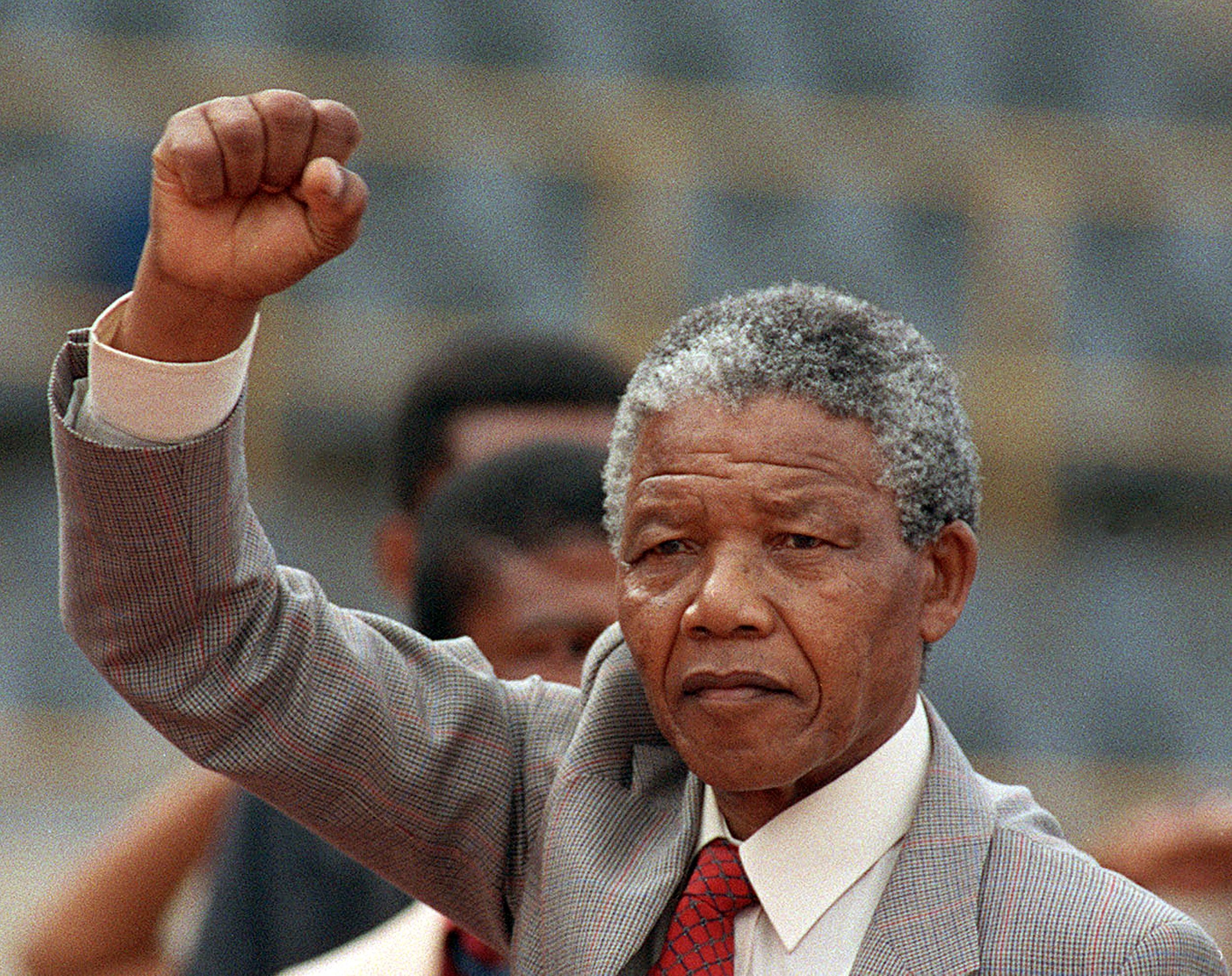 Nelson Mandela Inaugurated As President Of South Africa On May 10th