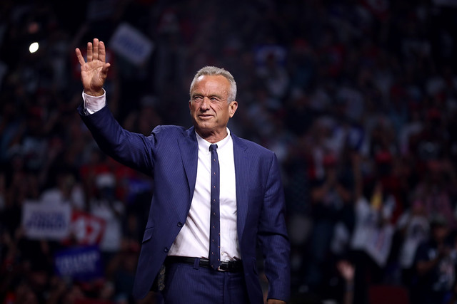 'Why Is He Like This?' RFK Jr. Mocked As He's Bitten In Latest Wild Animal Stunt