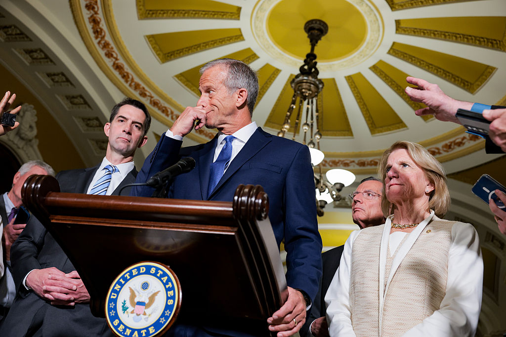 'Our Majority Is Melting Down': GOP Senators Bail Out After Slush Fund Meeting