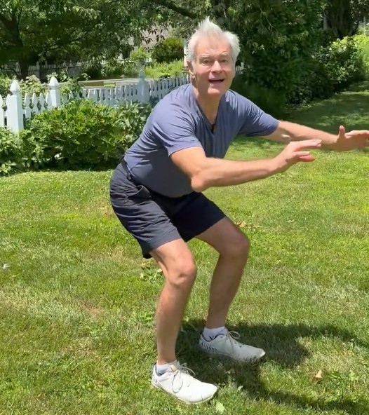 OMG, Dr. OZ Doing Squats!