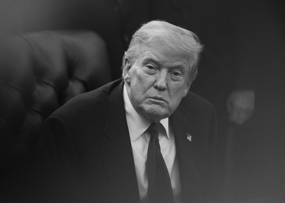 Trump Privately Confessed What He's Willing To Do To Get Out Of His Dumpster Fire War